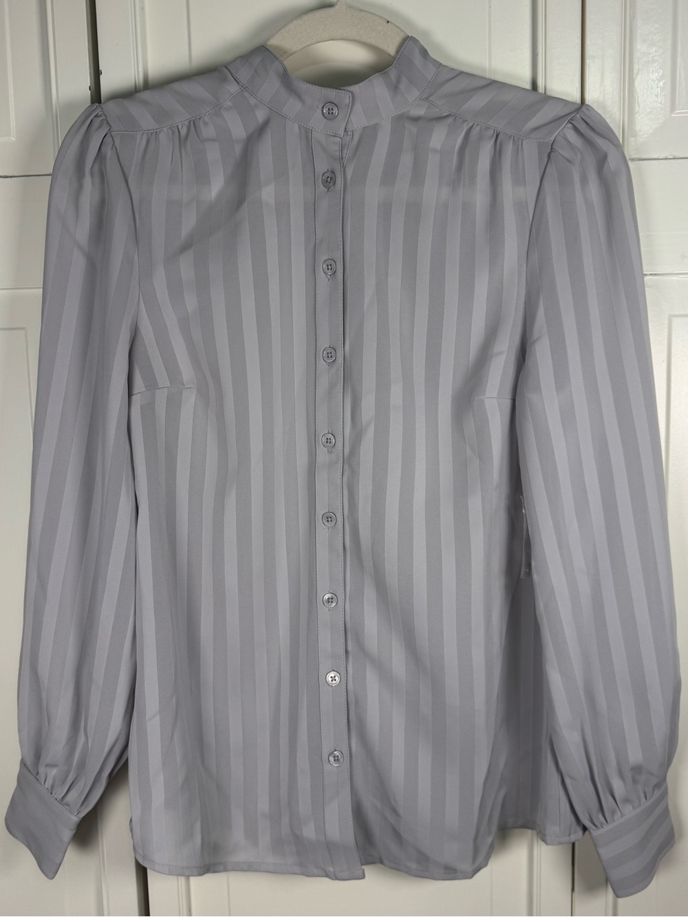 ModCloth Gray Satin Stripe Mock Neck Button Front Blouse XS